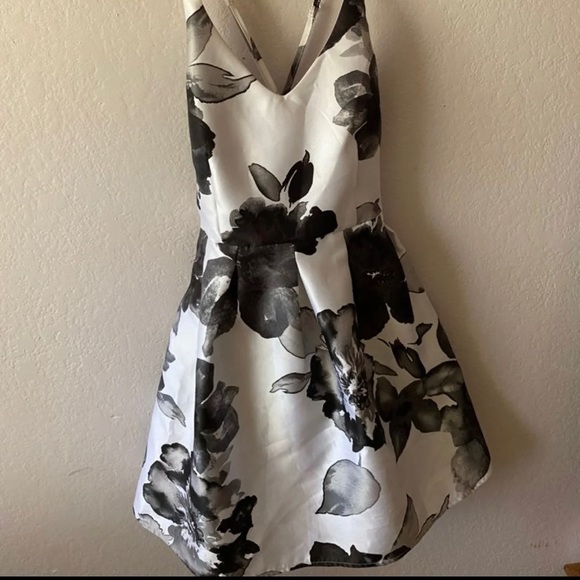 Homecoming Dress - Picture 1 of 3